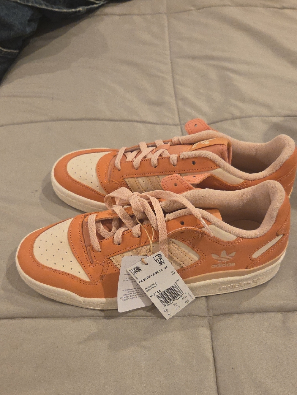 Brand New adidas Forum Low CL